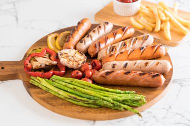 sebzeli ızgara sosis