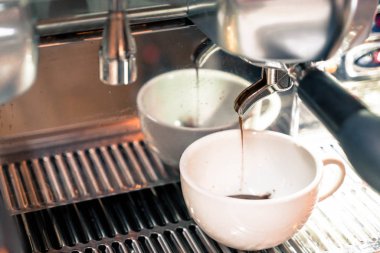 Bira bir kahve kahve makinesi