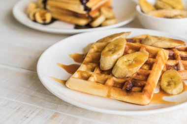 karamel ile muz gözleme