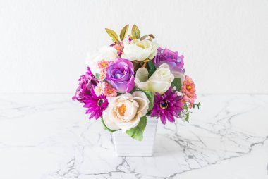 Vazoda Çiçekler buket