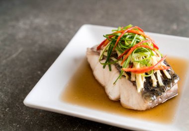 soya sosu Snapper balık buğulama