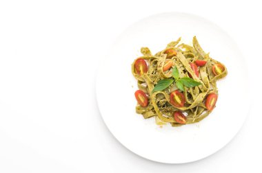 ıspanak fettuccine domates ile