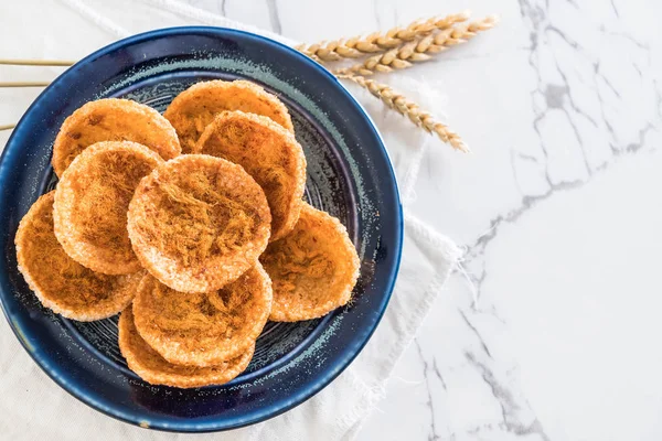 kurutulmuş rendelenmiş domuz etinin pirinç kraker