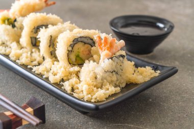 tempura karides suşi roll 