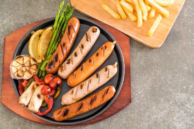 sebzeli ızgara sosis