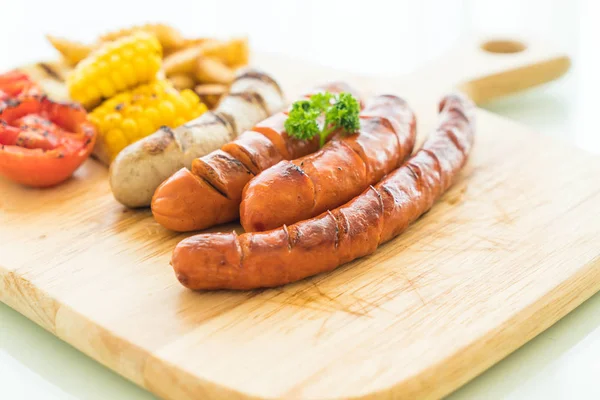 ızgara sosis mix sebze ve patates kızartması ile