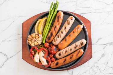 sebzeli ızgara sosis