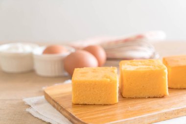 Ev yapımı turuncu kek