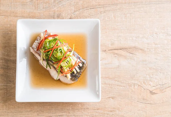 soya sosu Snapper balık buğulama