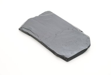 Beyaz arka plan üzerinde arduvaz levha