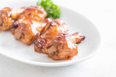 Barbekü tavuk kanadı