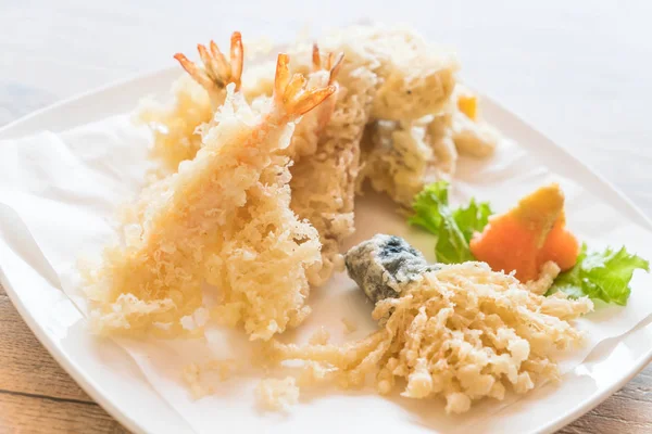kızarmış karides (tempura)