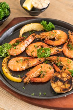 gebakken garnalen met knoflook 