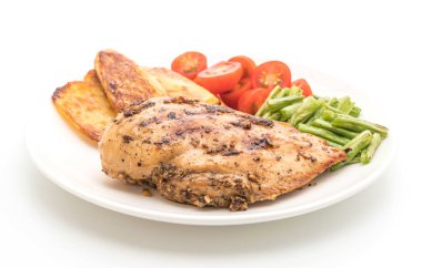 patates domates ve yeşil fasulye ızgara tavuk biftek