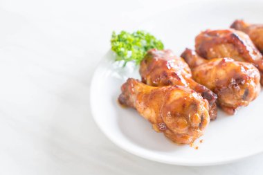 Barbekü tavuk kanadı