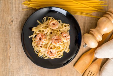 karides ile Fettuccini makarna