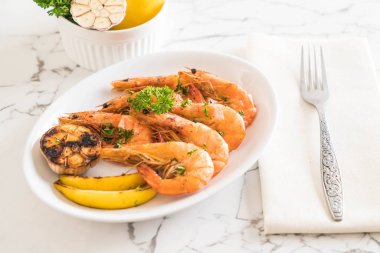 gebakken garnalen met knoflook 