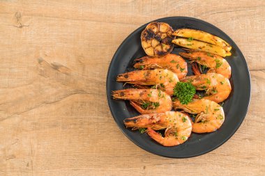 gebakken garnalen met knoflook 