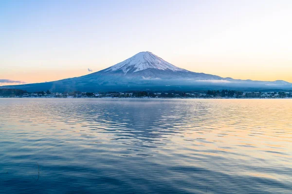 Dağ Fuji San Kawaguchiko Gölü.