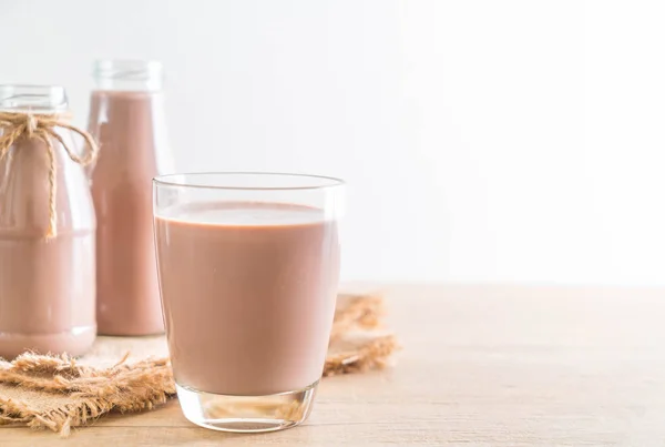 Verre de lait au chocolat — Photo