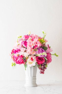 Güzel bir buket çiçek