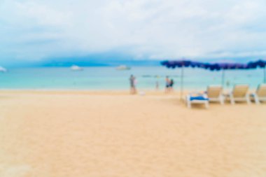 bulanıklık güzel lüks şemsiye ve sandalye deniz ve bea