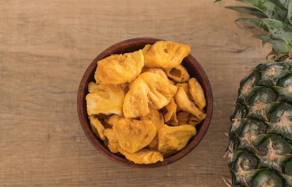 kurutulmuş ananas gevrek cipsi