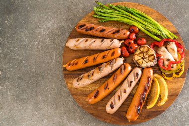 sebzeli ızgara sosis