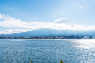 Dağ Fuji San Kawaguchiko Gölü.