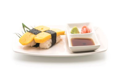 tatlı yumurta nigiri suşi - Japon gıda tarzı
