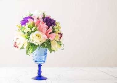 Güzel bir buket çiçek