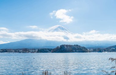 Dağ Fuji San Kawaguchiko Gölü.
