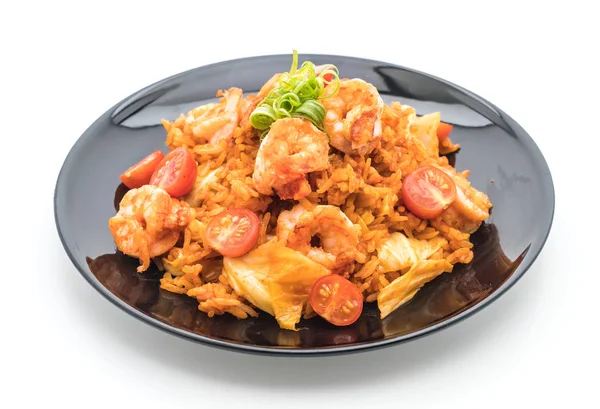 Kore baharatlı sos ve karides kızarmış pilav