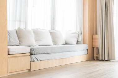 kanepe iç dekorasyon güzel yastık 