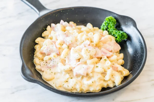 jambon ve peynirli makarna