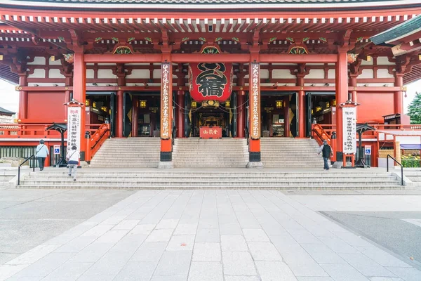 Prachtige architectuur Sensoji tempel rond Asakusa gebied in — Stockfoto