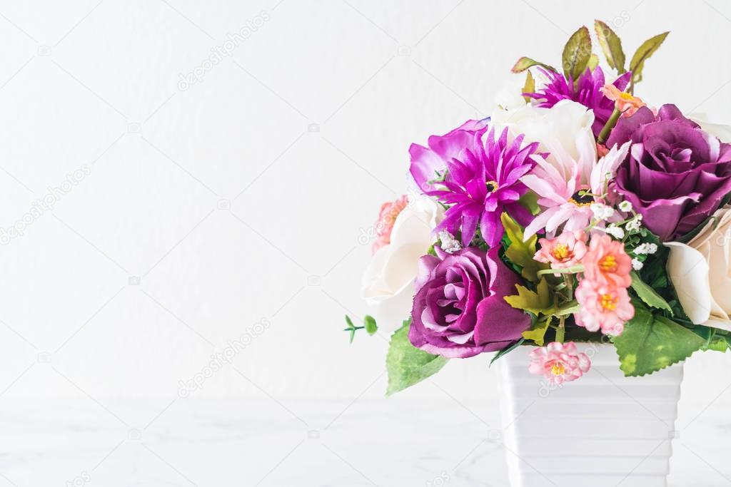 bouquet flowers in vase