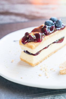 yaban mersini peynirli kek