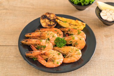 gebakken garnalen met knoflook 