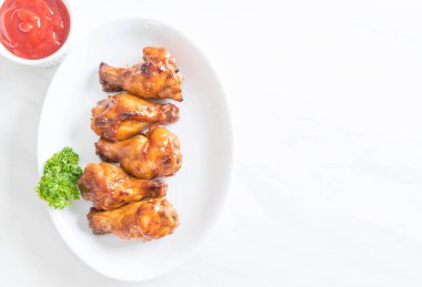 Barbekü tavuk kanadı