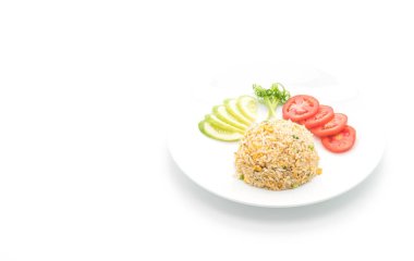 Kızarmış pirinç ve karides.