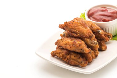 Kızarmış tavuk kanadı.