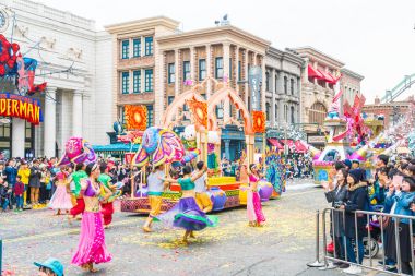 Osaka, Japonya - 21 Kasım 2016: Yeni festivale, yeniden doğmuş Parade, celeb