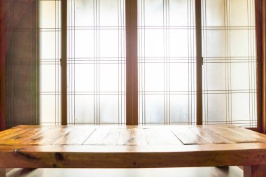 Korece tarzı penceresinde