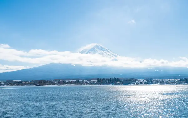 Dağ Fuji San Kawaguchiko Gölü.