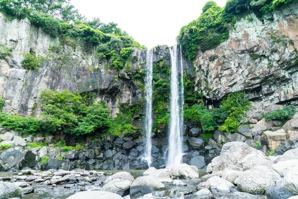 济州岛的正房瀑布 — 图库照片