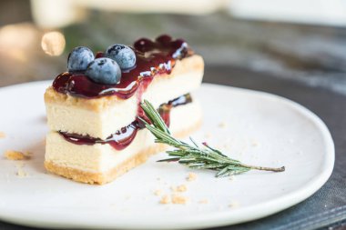 yaban mersini peynirli kek