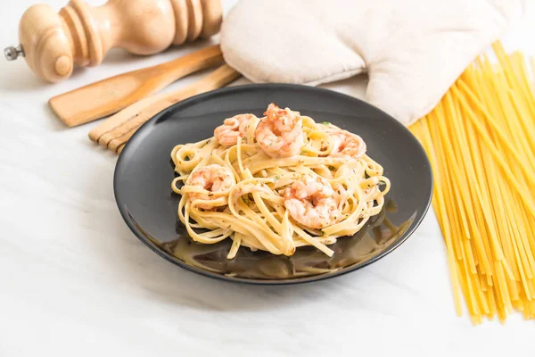 karides ile Fettuccini makarna