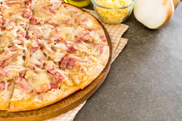 Tarte flambe pizza 