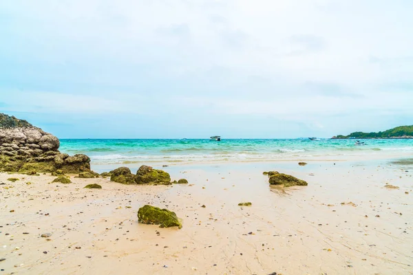 Krásná tropická pláž na Koh Larn v Pattaya — Stock fotografie